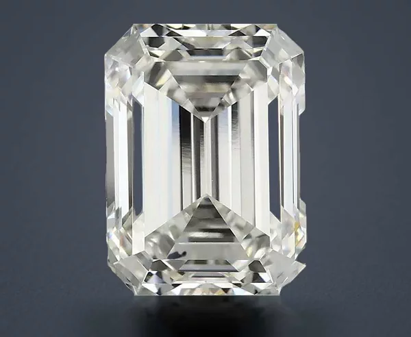 4.81 Carat · F · VVS2 Rare Carat Ideal Cut