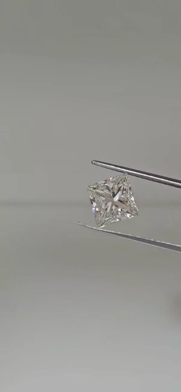 3.5 Carat · I · VVS2 Rare Carat Ideal Cut