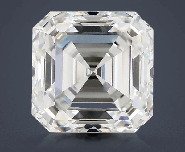 2.8 Carat · E · VVS2 Rare Carat Ideal Cut