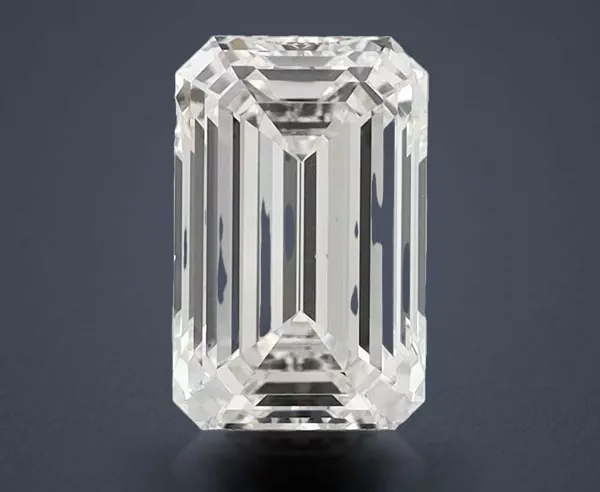 3.04 Carat · G · VS2 Rare Carat Ideal Cut