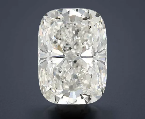 4.09 Carat · G · VS2 Rare Carat Ideal Cut