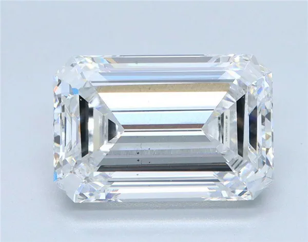 3.31 Carat · E · VS2 Rare Carat Ideal Cut