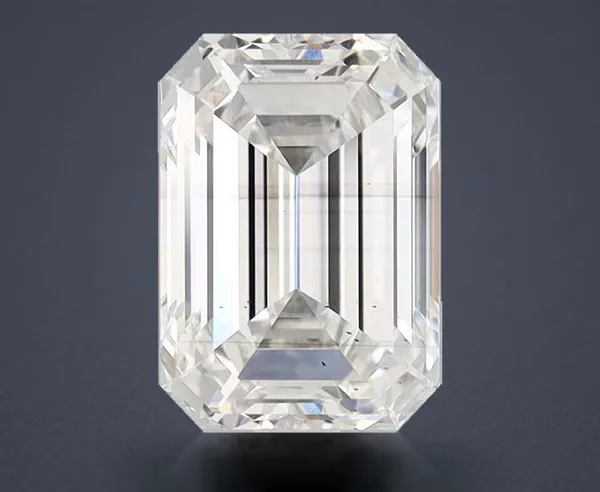 2.1 Carat · E · SI1 Rare Carat Ideal Cut