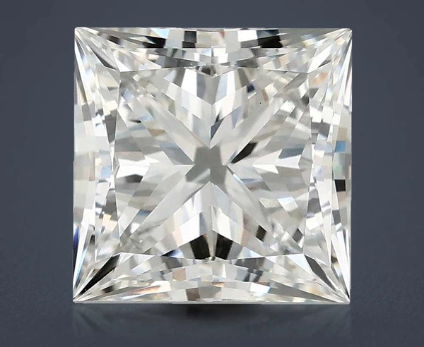 2.8 Carat · F · VVS2 Rare Carat Ideal Cut