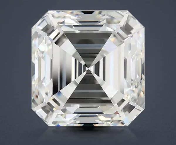 4 Carat · E · VVS2 Rare Carat Ideal Cut
