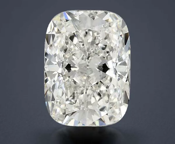 4.04 Carat · G · VS2 Rare Carat Ideal Cut