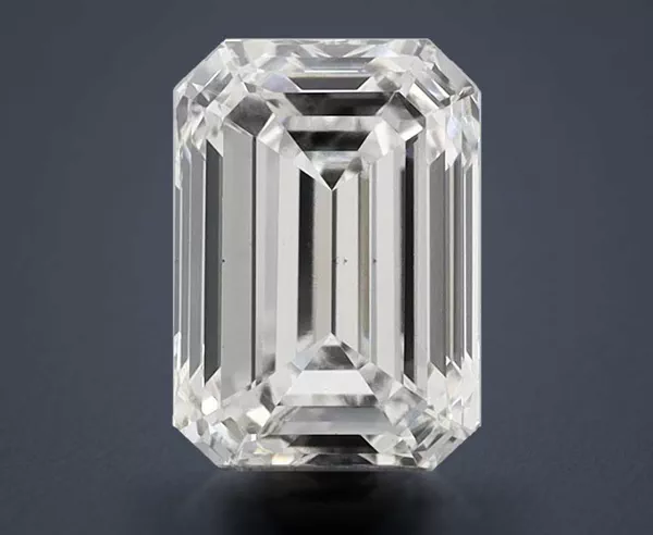 2.05 Carat · E · VS1 Rare Carat Ideal Cut