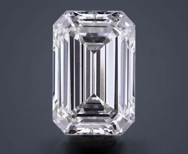 4.73 Carat · G · VS2 Rare Carat Ideal Cut