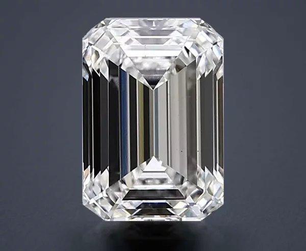 2.28 Carat · E · VS1 Rare Carat Ideal Cut