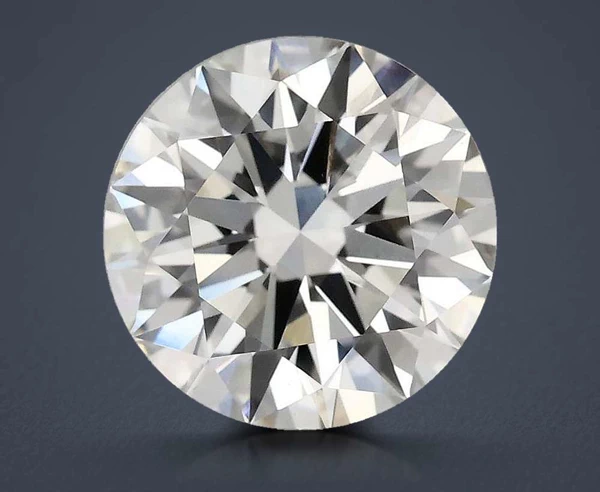 3.93 Carat · G · VS1 Rare Carat Ideal Cut