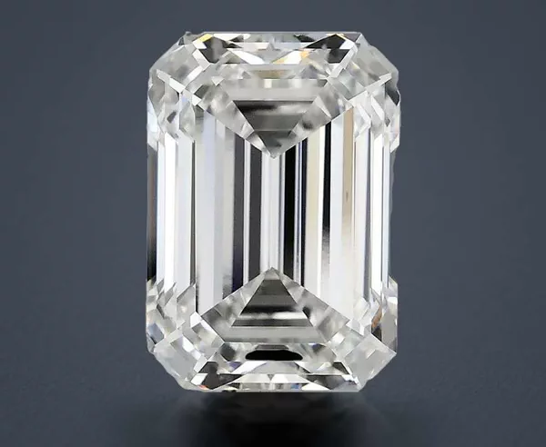 4.69 Carat · E · VVS2 Rare Carat Ideal Cut