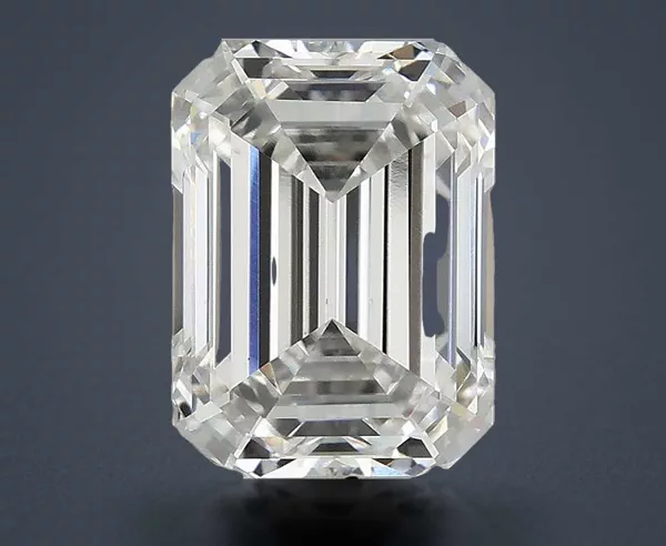 3.18 Carat · E · VS1 Rare Carat Ideal Cut