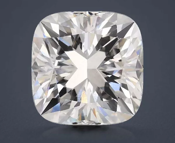 2.81 Carat · G · VS2 Rare Carat Ideal Cut