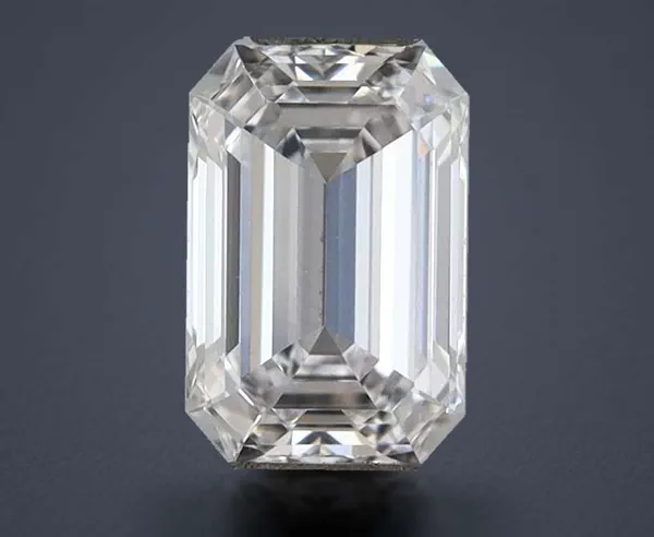 0.62 Carat · E · IF Rare Carat Ideal Cut