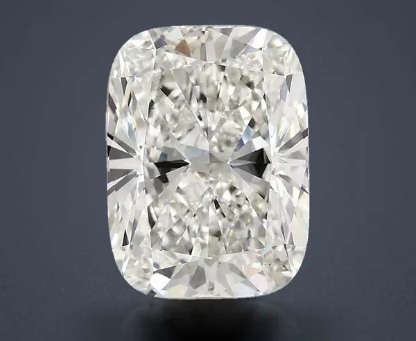 4 Carat · G · VS1 Rare Carat Ideal Cut
