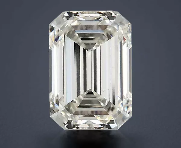 2.59 Carat · G · VS1 Rare Carat Ideal Cut