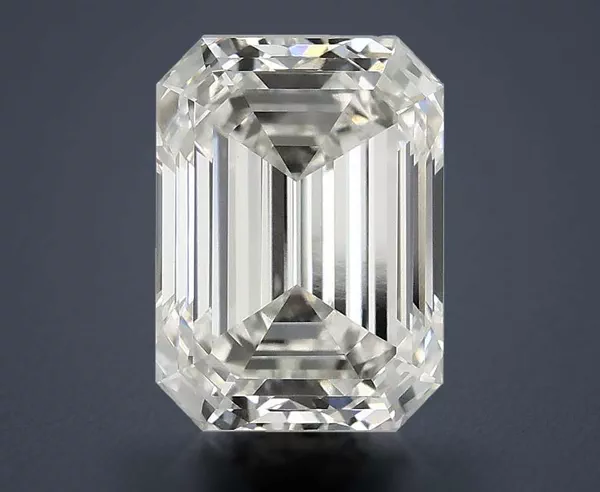4.02 Carat · G · VVS2 Rare Carat Ideal Cut