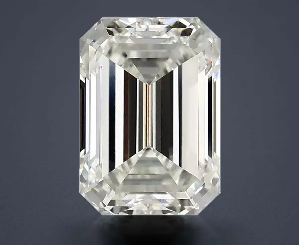 4 Carat · H · VVS2 Rare Carat Ideal Cut