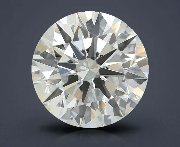 4 Carat · E · VS1 Rare Carat Ideal Cut