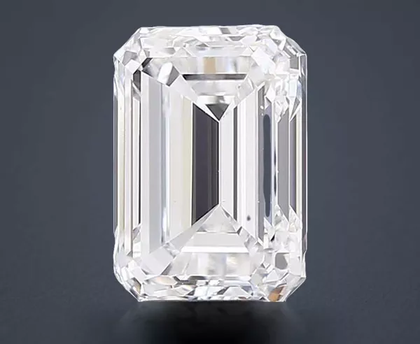 4 Carat · F · VS1 Rare Carat Ideal Cut