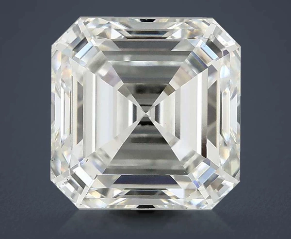 5.04 Carat · G · VS1 Rare Carat Ideal Cut