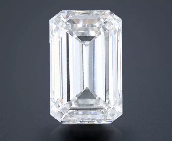 6.1 Carat · E · VS1 Rare Carat Ideal Cut