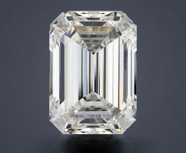 4 Carat · F · VVS1 Rare Carat Ideal Cut