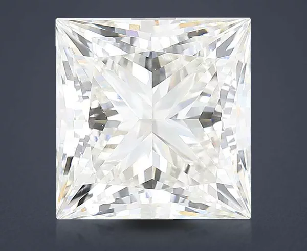 5.02 Carat · G · VVS2 Rare Carat Ideal Cut