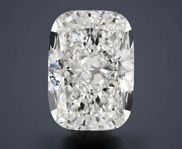 2.81 Carat · E · VS1 Rare Carat Ideal Cut