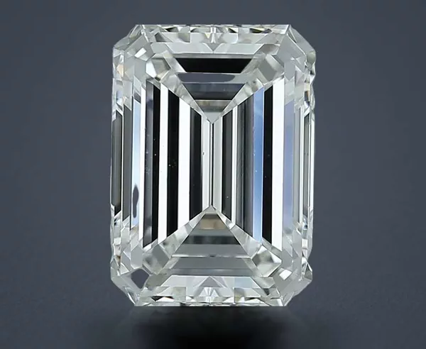 4.28 Carat · F · VS1 Rare Carat Ideal Cut