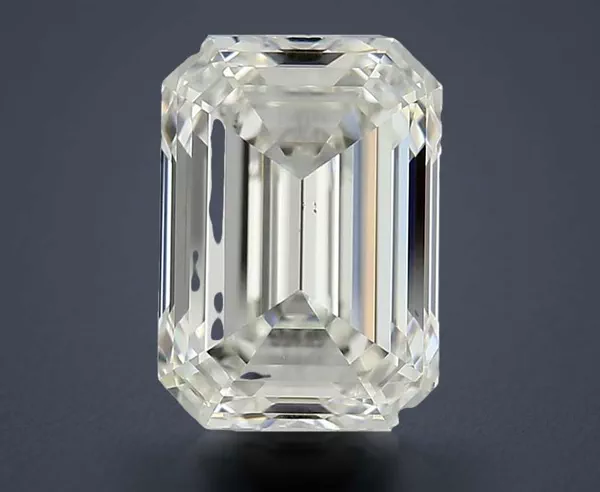 3.01 Carat · H · VS2 Rare Carat Ideal Cut