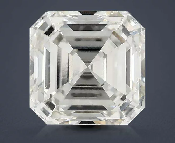 2.1 Carat · G · VVS2 Rare Carat Ideal Cut