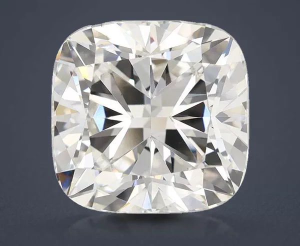7.4 Carat · G · VS1 Rare Carat Ideal Cut