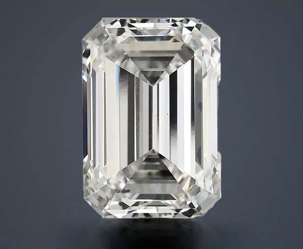 4.9 Carat · F · VS1 Rare Carat Ideal Cut