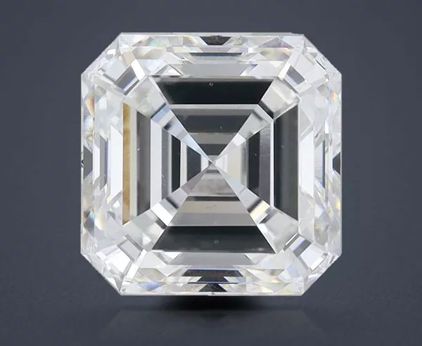 4.56 Carat · F · VS1 excellent Cut