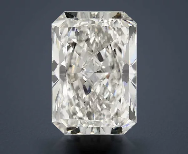 4.97 Carat · G · VVS2 Rare Carat Ideal Cut