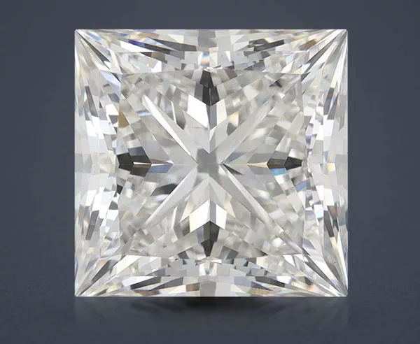7 Carat · G · VS1 Rare Carat Ideal Cut