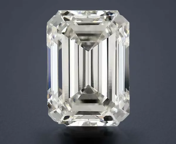 2.59 Carat · G · VS1 Rare Carat Ideal Cut