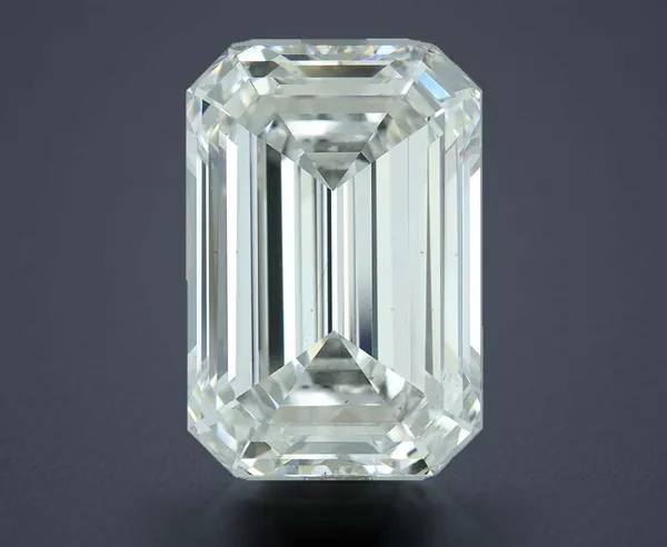 6.86 Carat · E · VS2 Rare Carat Ideal Cut