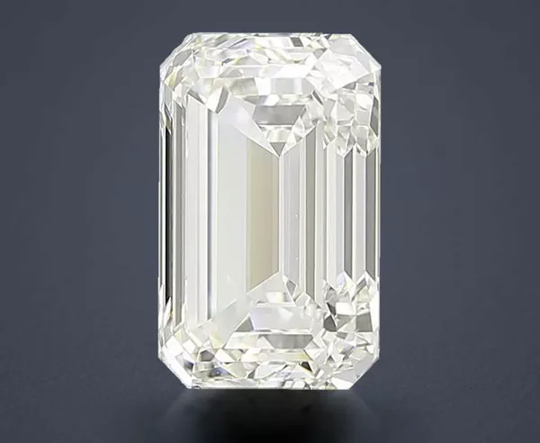 4.04 Carat · G · VVS2 Rare Carat Ideal Cut