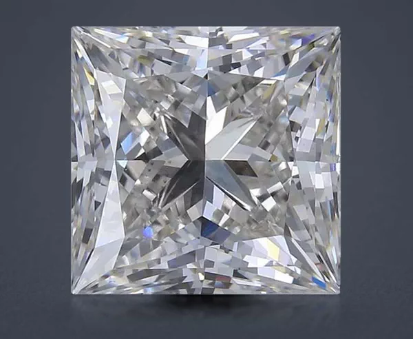2.84 Carat · G · VS1 Rare Carat Ideal Cut