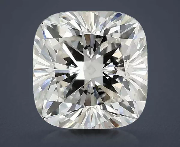 2.32 Carat · G · VS1 Rare Carat Ideal Cut