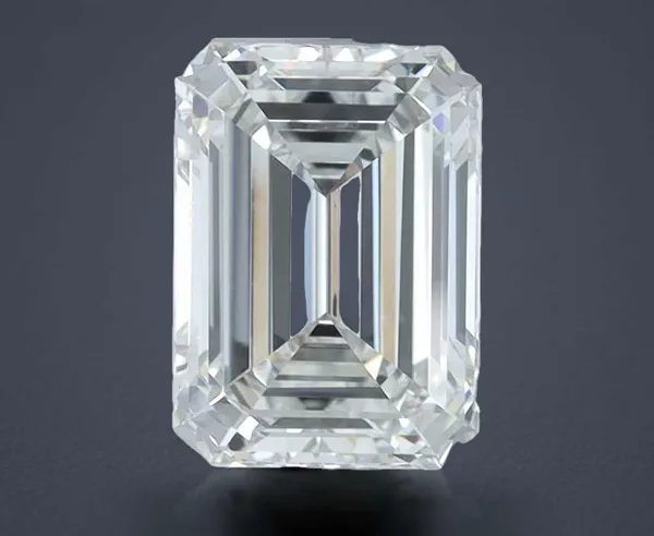 3.19 Carat · F · VVS2 Rare Carat Ideal Cut