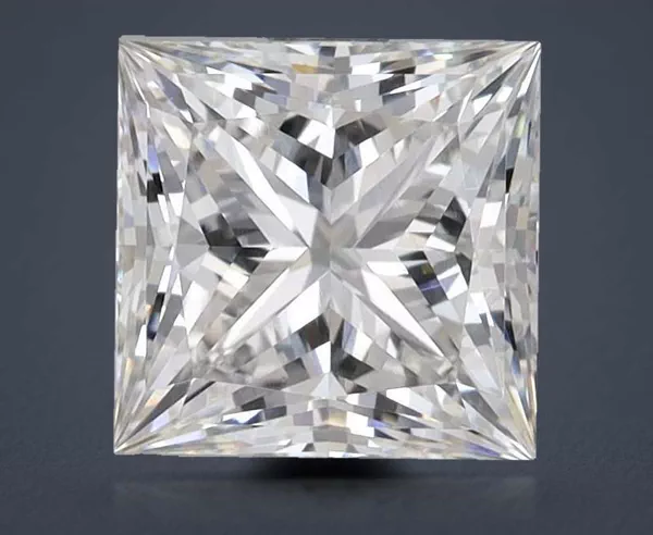 2.2 Carat · G · VVS2 Rare Carat Ideal Cut