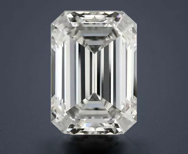 4 Carat · G · VVS2 Rare Carat Ideal Cut