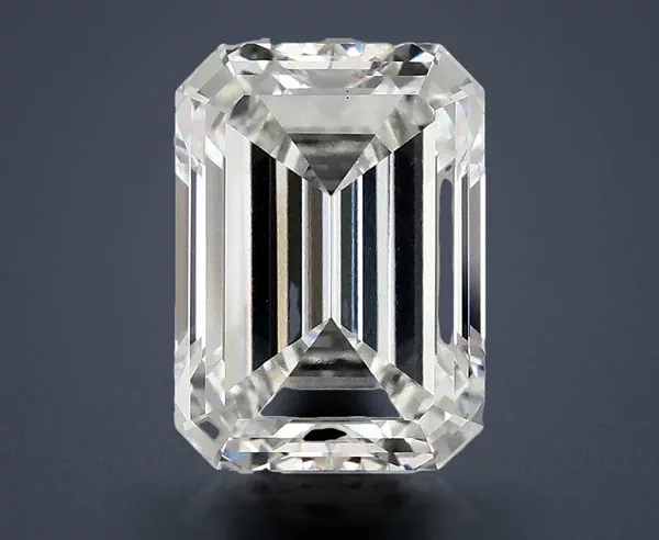 3.47 Carat · F · VS1 Rare Carat Ideal Cut