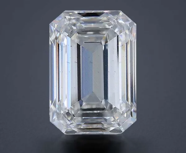 3.73 Carat · F · VS2 Rare Carat Ideal Cut