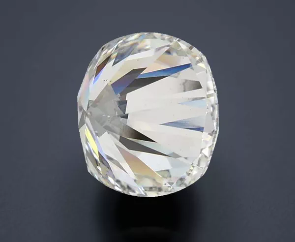 4.64 Carat · F · VS2 Rare Carat Ideal Cut