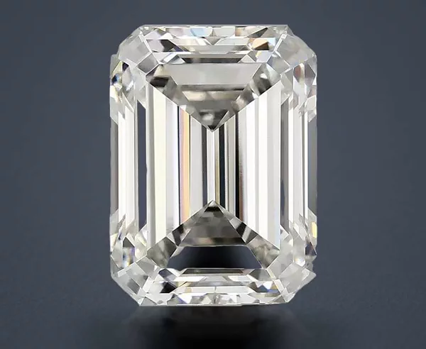 4.02 Carat · G · VVS2 Rare Carat Ideal Cut