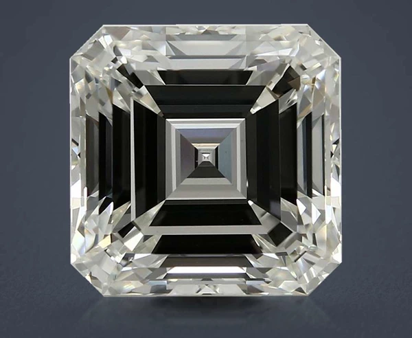 5.8 Carat · J · VS1 excellent Cut